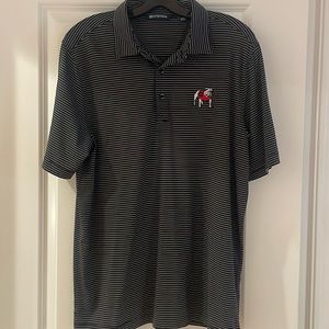 Men’s UGA golf shirt.